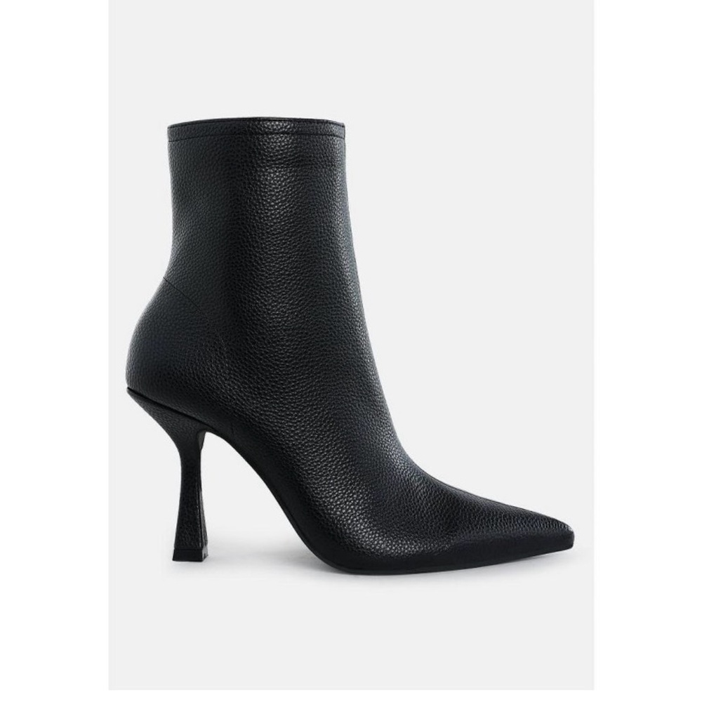 Rag & Co Womens Farnak Pleather
Pointed Toe Ankle Boots 7 Brand new!